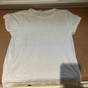 Rag & Bone “the crew neck tee” in white. Size large.